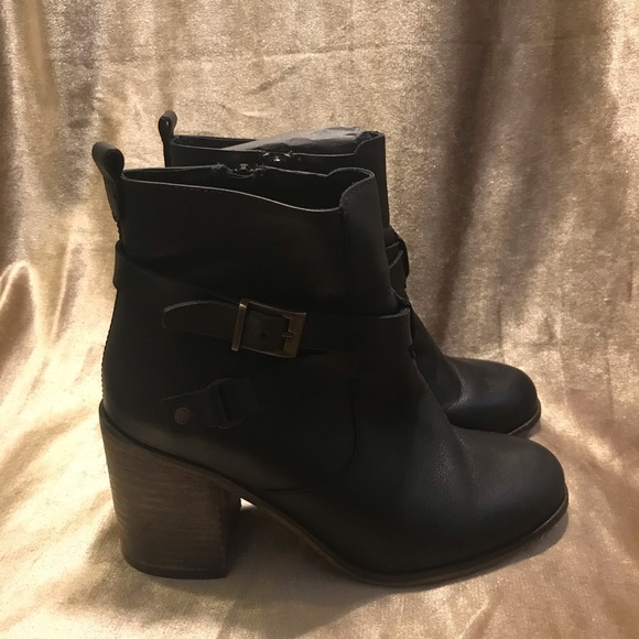 Firth Booties - Picture 2 of 5